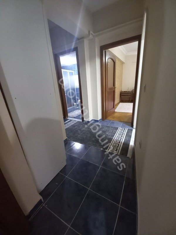 ÜSKÜDAR ZEYNEPKAMİL MAH. SATILIK DÜZ GİRİŞ 3+1 DAİRE 95 M2