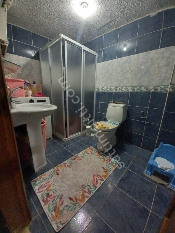 ÜSKÜDAR ZEYNEPKAMİL MAH. SATILIK DÜZ GİRİŞ 3+1 DAİRE 95 M2