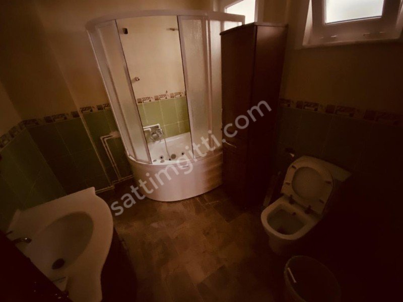 Üsküdar Özyılmaz Salacak Mah. satılık 3+1 teraslı Daire