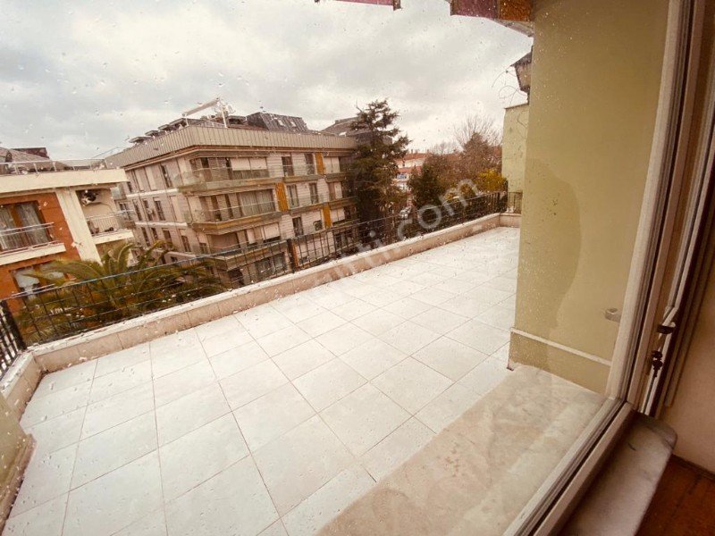 Üsküdar Özyılmaz Salacak Mah. satılık 3+1 teraslı Daire