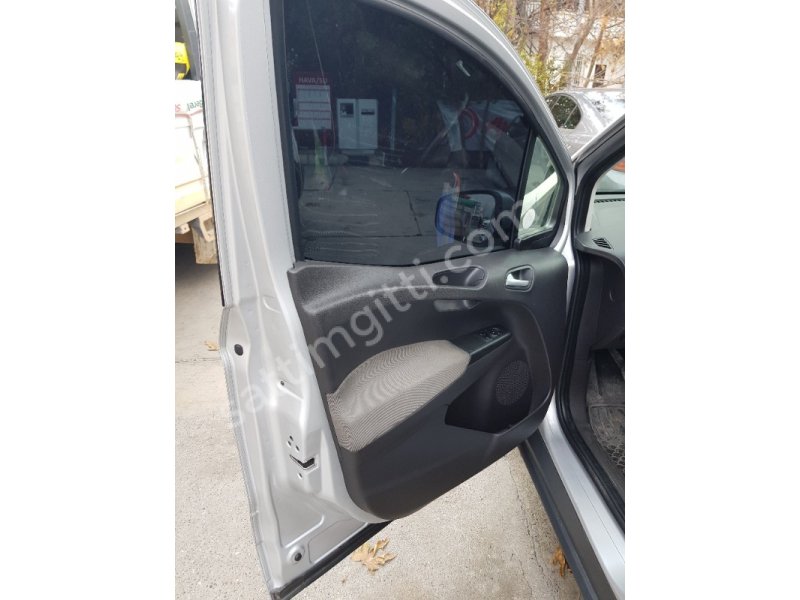 Fort Tourneo Courier 1.6 TDCi Deluxe