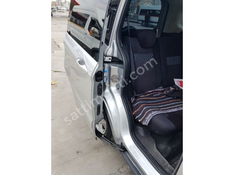 Fort Tourneo Courier 1.6 TDCi Deluxe